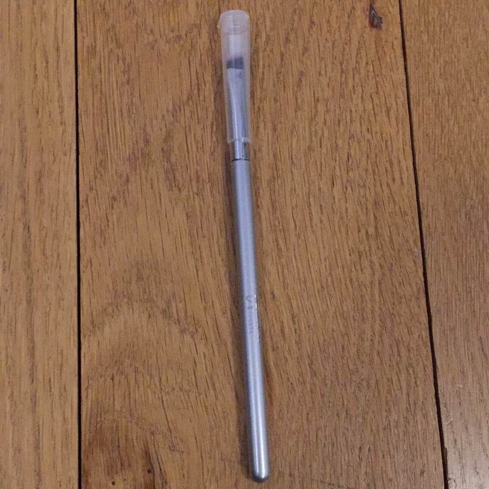 Ulta Angled Liner Airbrush